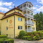 Apartmenthaus Sonnenburg 11 * Ostseebad Kühlungsborn