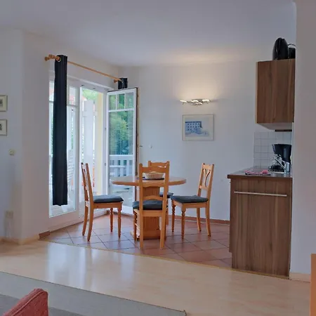 Apartmenthaus Sonnenburg 11 * Ostseebad Kühlungsborn