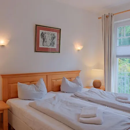 Apartmenthaus Sonnenburg 11 * Ostseebad Kühlungsborn