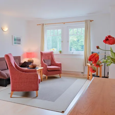 Apartmenthaus Sonnenburg 11 * Ostseebad Kühlungsborn
